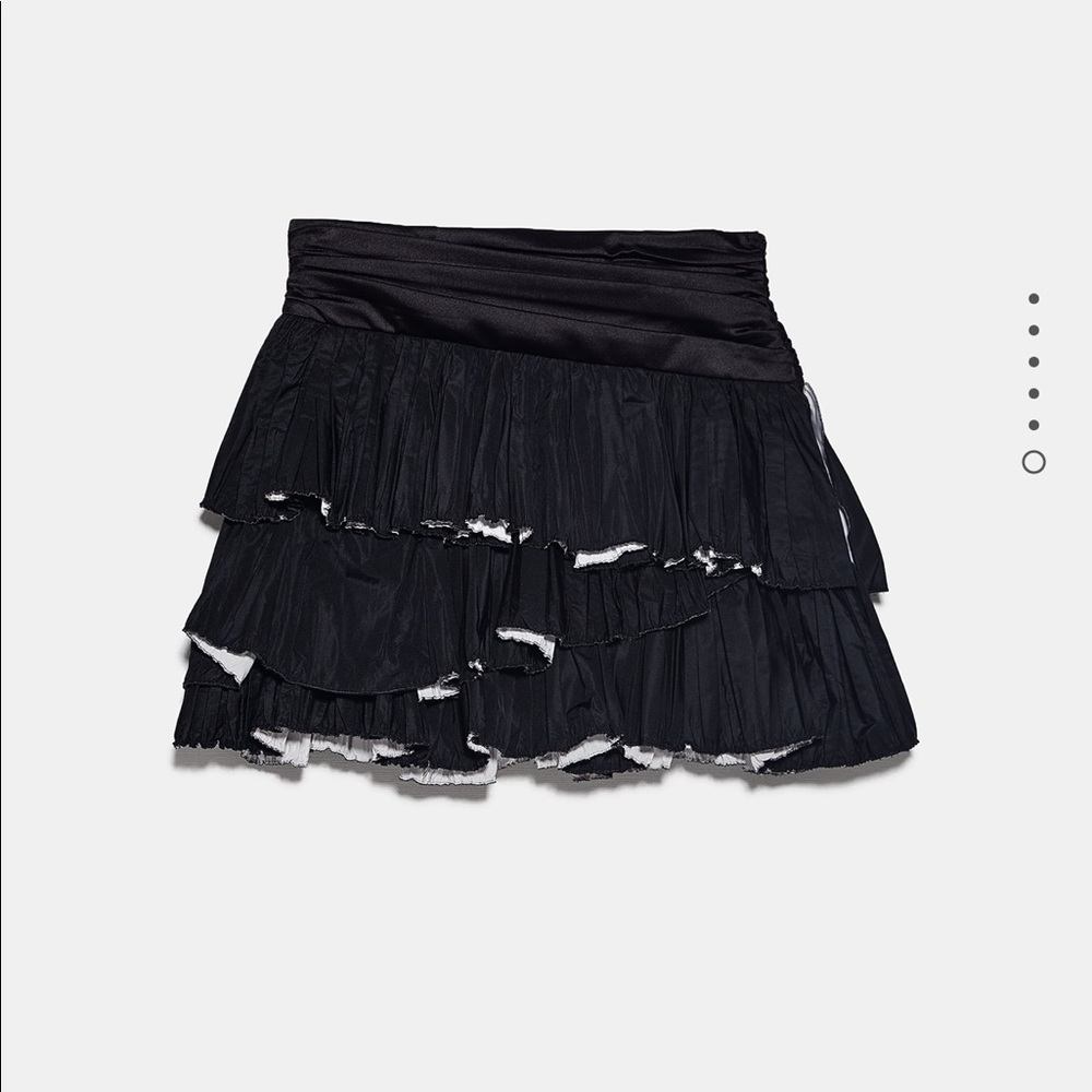 Zara ruffled skirt. Bloggers pick - Picture 4 of 4